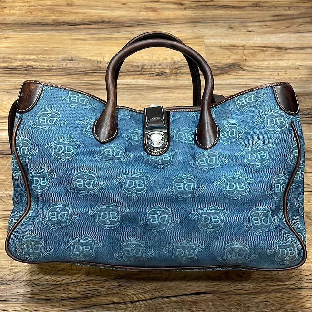 Dooney & Bourke tote